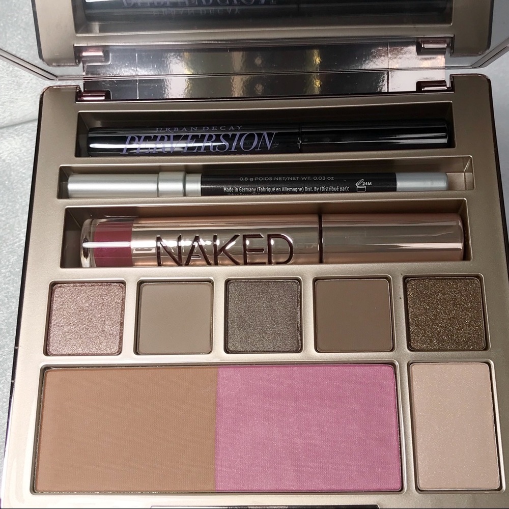 🆕Urban Decay🏃‍♀️Naked On The Run🏃‍♀️Palette🆕 - Picture 3 of 7
